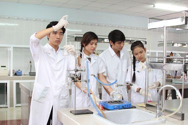 Đào tạo trung cấp